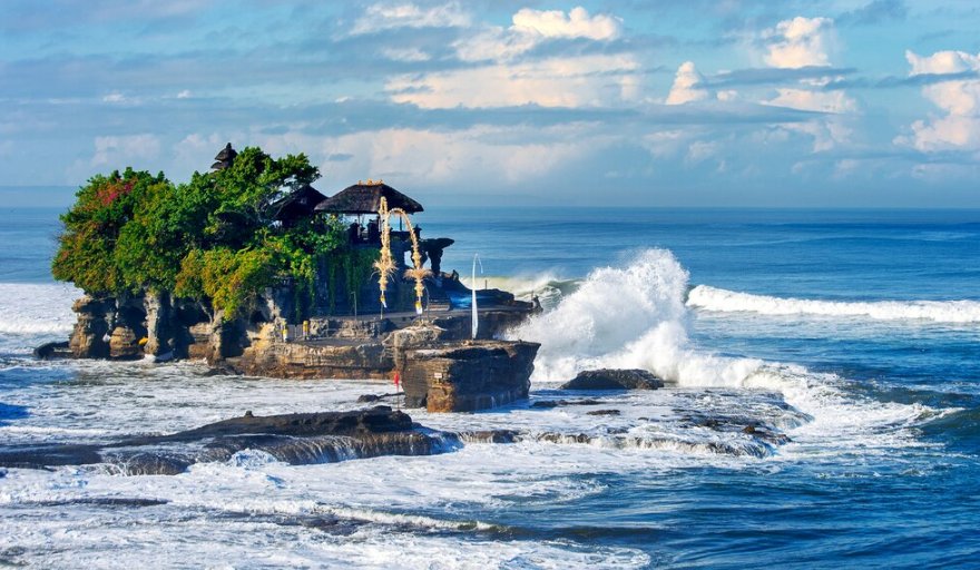 Bali Tanah Lot temple ocean